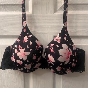 la Vie en Rose Black Floral Bra - 38 C